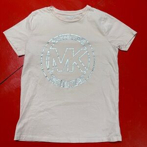 MICHAEL KORS PEACH SHORT SLEEVE SILVER LOGO GRAPHICS